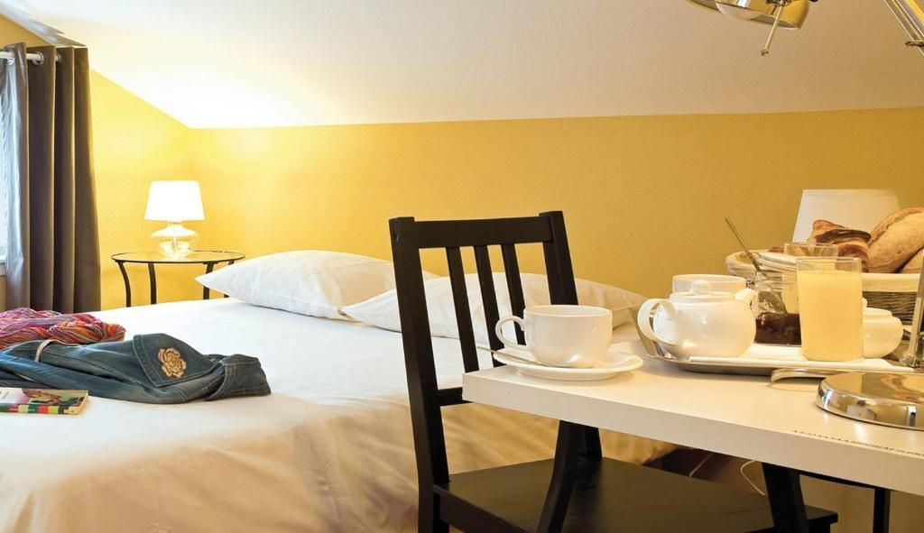 L'Etoile D'Or Hotel Chaumont  Bilik gambar